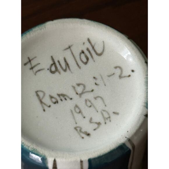 Vintage Handmade Pottery Hand Painted Apple Theme Creamer signed DuToit - Picture 6 of 6